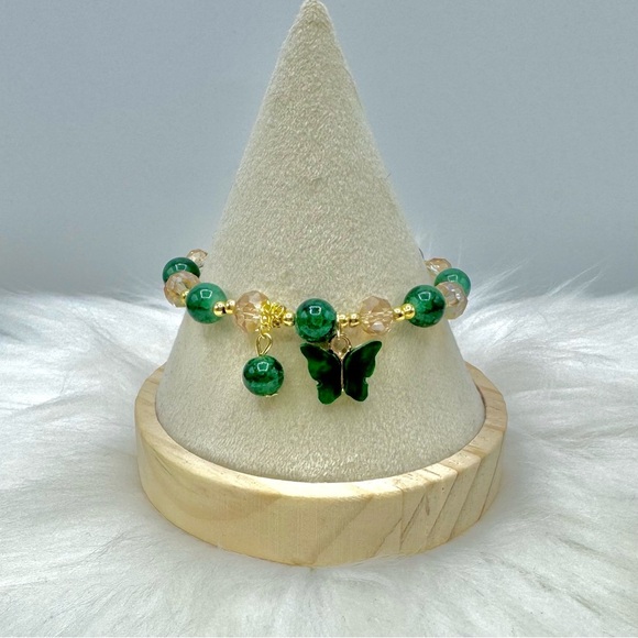 Green Butterfly Beaded Bracelet - Picture 6 of 6